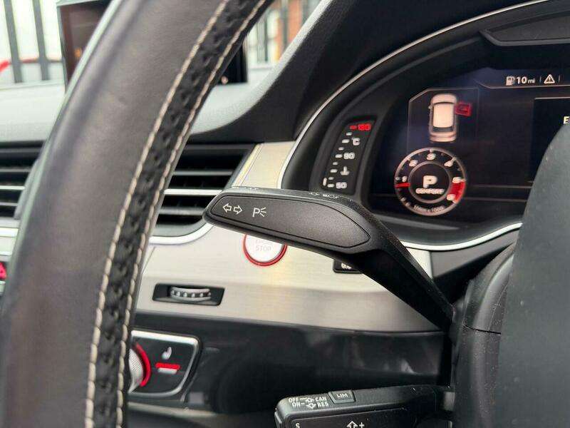 2017 AUDI SQ7 2017 AUDI SQ7