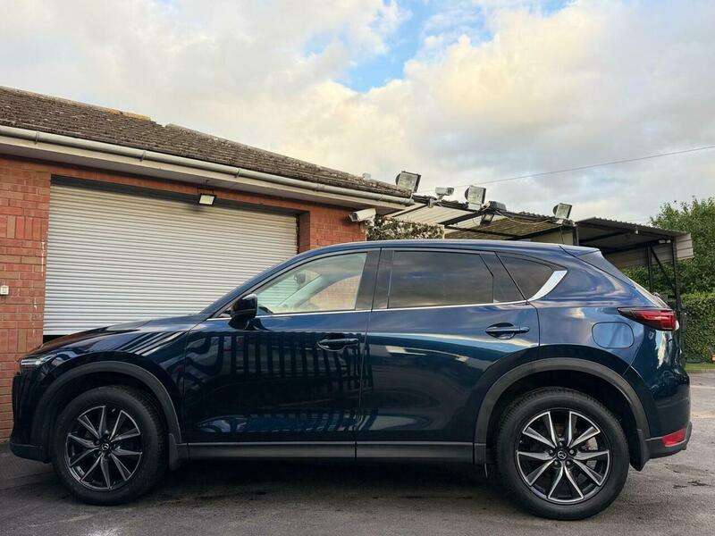 A 2017 MAZDA CX-5 2.0 SKYACTIV-G Sport Nav Euro 6 (s/s) 5dr A 2017 MAZDA CX-5 2.0 SKYACTIV-G Sport Nav Euro 6 (s/s) 5dr
