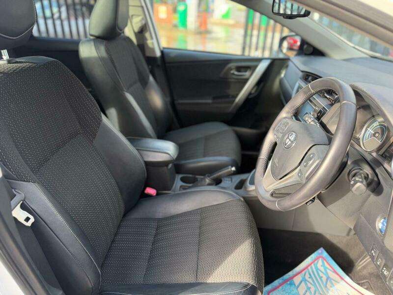 2015 TOYOTA AURIS 2015 TOYOTA AURIS