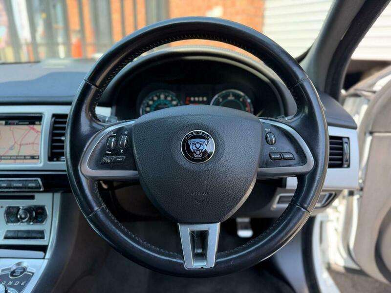 2014 JAGUAR XF 2014 JAGUAR XF