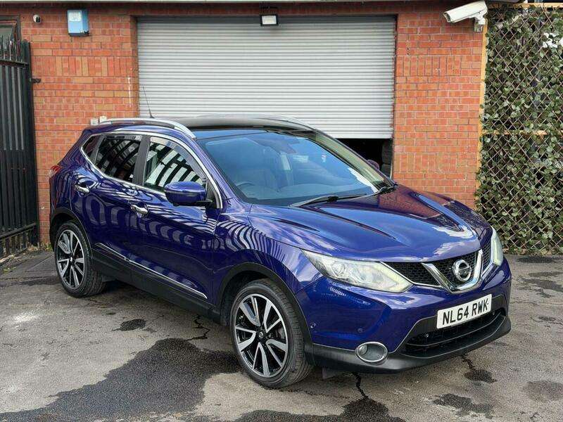 A 2014 NISSAN QASHQAI 1.5 dCi Tekna 2WD Euro 5 (s/s) 5dr A 2014 NISSAN QASHQAI 1.5 dCi Tekna 2WD Euro 5 (s/s) 5dr
