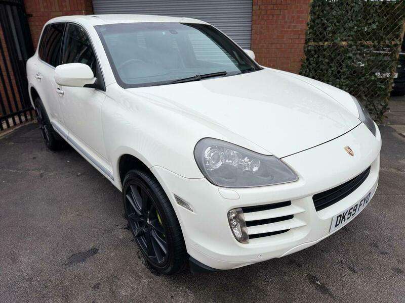A 2009 PORSCHE CAYENNE 3.0 TDI V6 Tiptronic S AWD 5dr A 2009 PORSCHE CAYENNE 3.0 TDI V6 Tiptronic S AWD 5dr