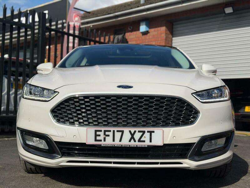 A 2017 FORD MONDEO 2.0 TDCi Duratorq Vignale Euro 6 (s/s) 5dr A 2017 FORD MONDEO 2.0 TDCi Duratorq Vignale Euro 6 (s/s) 5dr