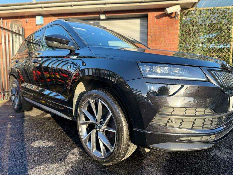 A 2019 SKODA KAROQ 2.0 TSI SportLine DSG 4WD Euro 6 (s/s) 5dr A 2019 SKODA KAROQ 2.0 TSI SportLine DSG 4WD Euro 6 (s/s) 5dr