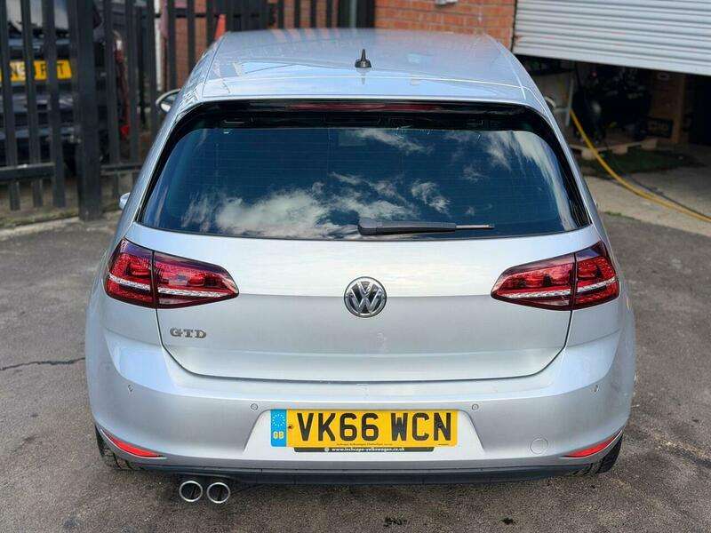 2016 VOLKSWAGEN GOLF 2016 VOLKSWAGEN GOLF