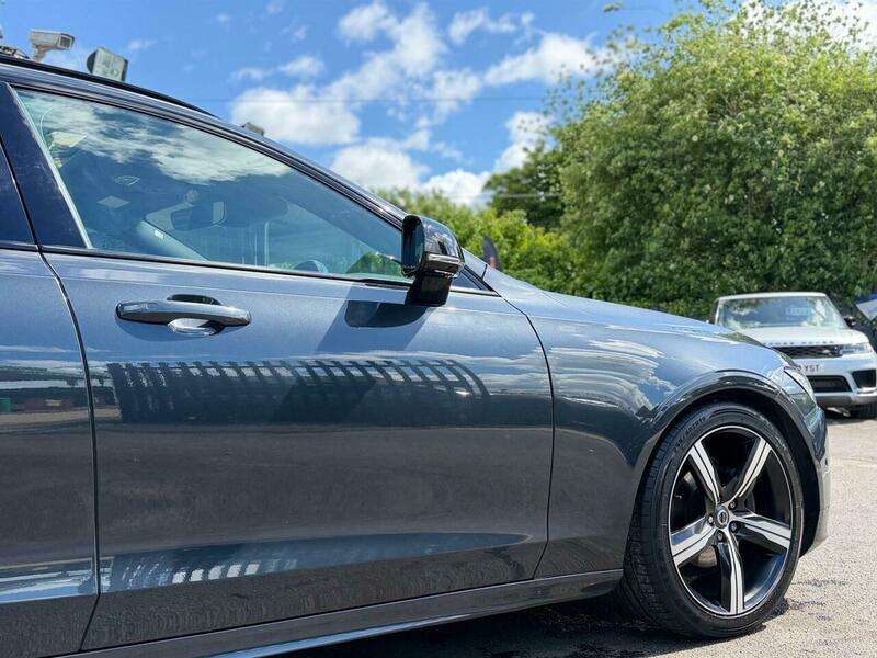 2020 VOLVO V90 2020 VOLVO V90