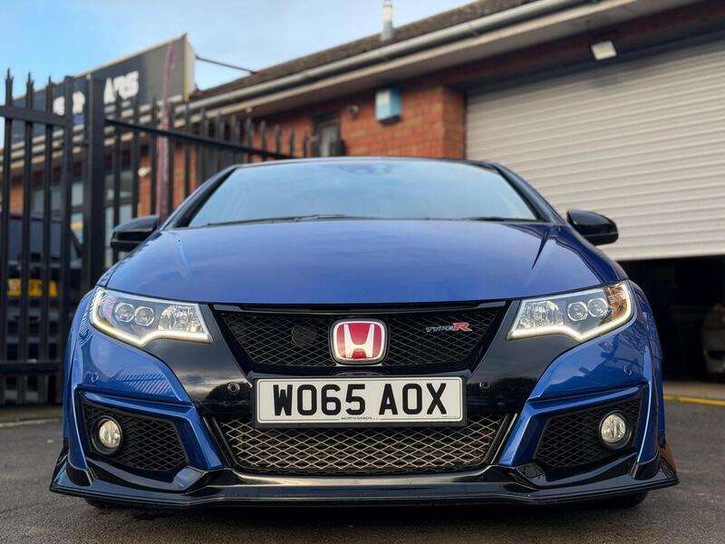 A 2016 HONDA CIVIC 2.0 i-VTEC Type R GT Euro 6 (s/s) 5dr A 2016 HONDA CIVIC 2.0 i-VTEC Type R GT Euro 6 (s/s) 5dr