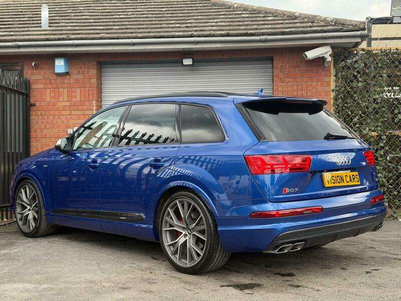A 2017 AUDI SQ7 4.0 TDI V8 Tiptronic quattro Euro 6 (s/s) 5dr A 2017 AUDI SQ7 4.0 TDI V8 Tiptronic quattro Euro 6 (s/s) 5dr
