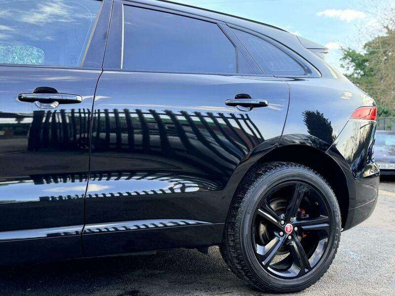 2017 JAGUAR F-PACE 2017 JAGUAR F-PACE