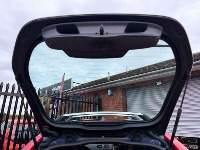 2011 VOLVO C30 2011 VOLVO C30