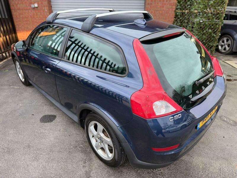A 2011 VOLVO C30 1.6 D2 ES Sports Coupe Euro 5 3dr A 2011 VOLVO C30 1.6 D2 ES Sports Coupe Euro 5 3dr