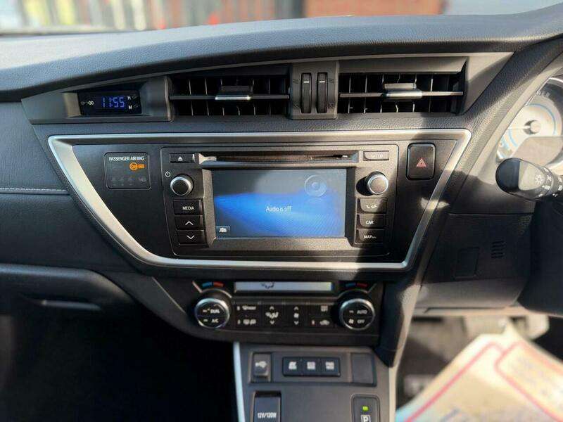 2015 TOYOTA AURIS 2015 TOYOTA AURIS