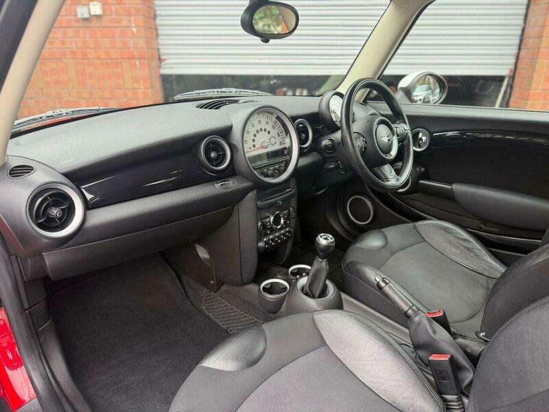 2011 MINI HATCH 2011 MINI HATCH