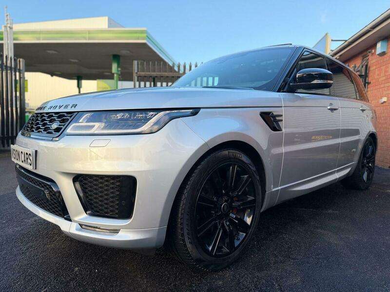 A 2019 LAND ROVER RANGE ROVER SPORT 3.0 SD V6 HSE Dynamic Auto 4WD Euro 6 (s/s) 5dr A 2019 LAND ROVER RANGE ROVER SPORT 3.0 SD V6 HSE Dynamic Auto 4WD Euro 6 (s/s) 5dr