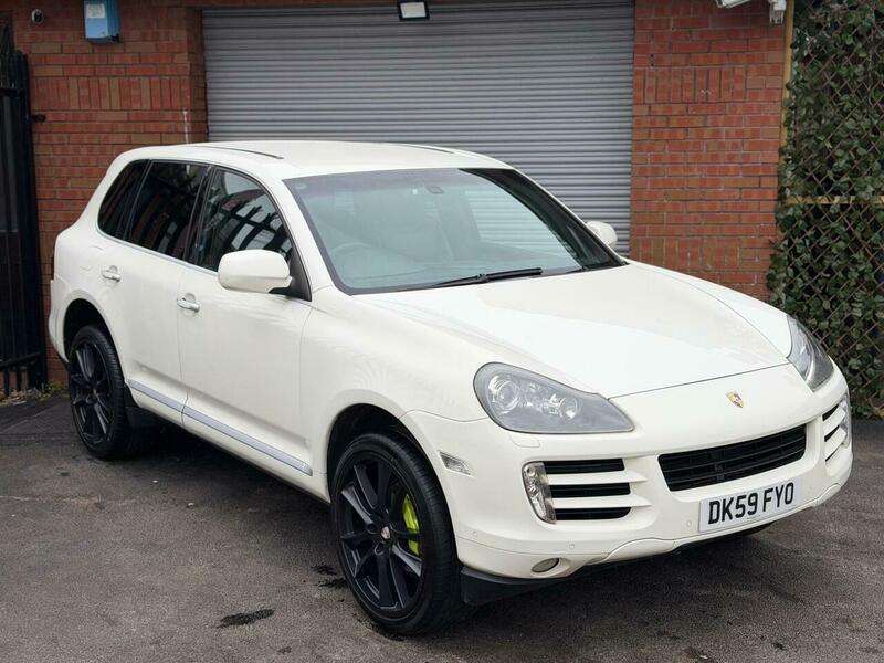 A 2009 PORSCHE CAYENNE 3.0 TDI V6 Tiptronic S AWD 5dr A 2009 PORSCHE CAYENNE 3.0 TDI V6 Tiptronic S AWD 5dr