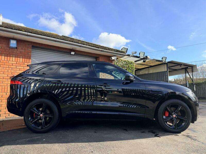 2017 JAGUAR F-PACE 2017 JAGUAR F-PACE