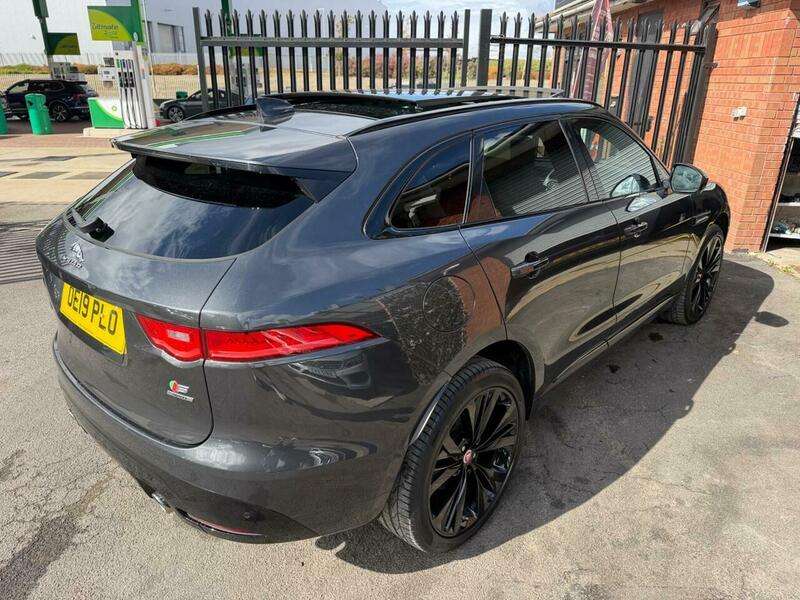2019 JAGUAR F-PACE 2019 JAGUAR F-PACE