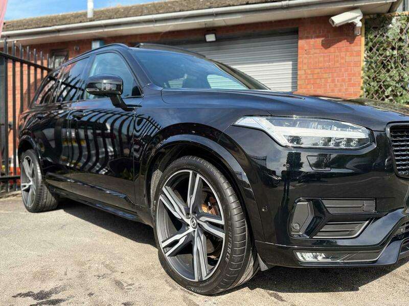 A 2017 VOLVO XC90 2.0 D5 PowerPulse R-Design Auto 4WD Euro 6 (s/s) 5dr A 2017 VOLVO XC90 2.0 D5 PowerPulse R-Design Auto 4WD Euro 6 (s/s) 5dr