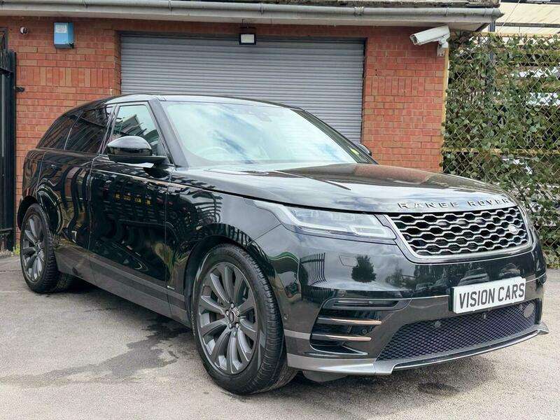 A 2018 LAND ROVER RANGE ROVER VELAR 3.0 D300 R-Dynamic SE SUV 5dr Diesel Auto 4WD Euro 6 (s/s) (300 ps) A 2018 LAND ROVER RANGE ROVER VELAR 3.0 D300 R-Dynamic SE SUV 5dr Diesel Auto 4WD Euro 6 (s/s) (300 ps)