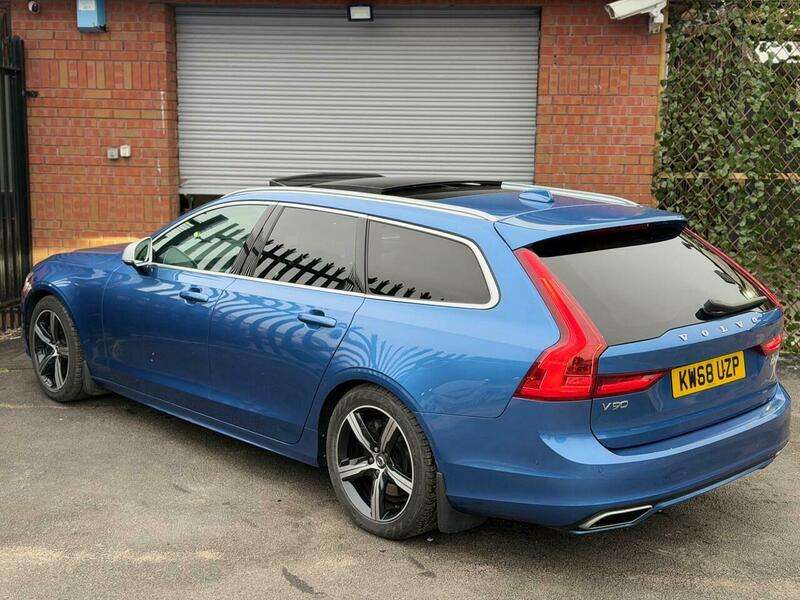 A 2018 VOLVO V90 2.0 D5 PowerPulse R-Design Auto AWD Euro 6 (s/s) 5dr A 2018 VOLVO V90 2.0 D5 PowerPulse R-Design Auto AWD Euro 6 (s/s) 5dr
