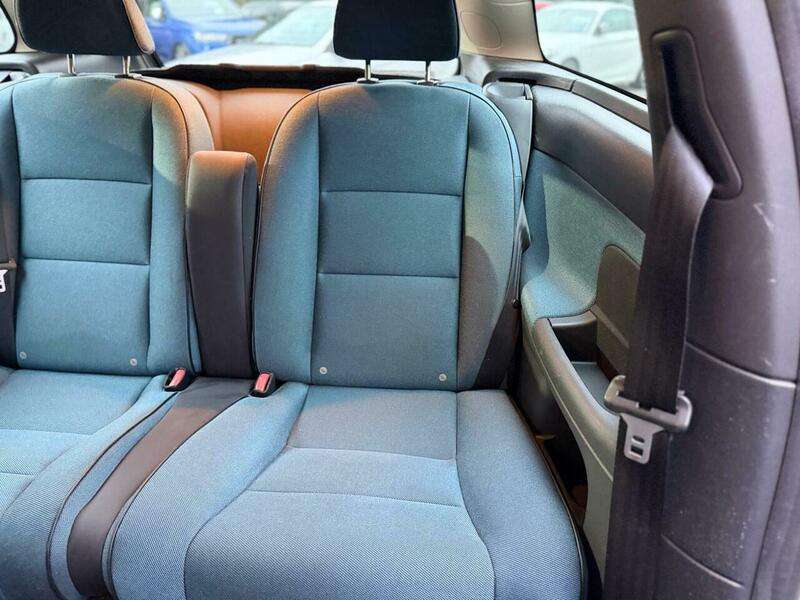 2011 VOLVO C30 2011 VOLVO C30