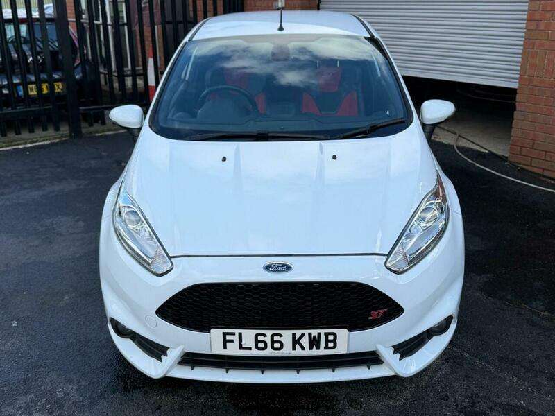 A 2016 FORD FIESTA 1.6T EcoBoost ST-3 Euro 6 3dr A 2016 FORD FIESTA 1.6T EcoBoost ST-3 Euro 6 3dr