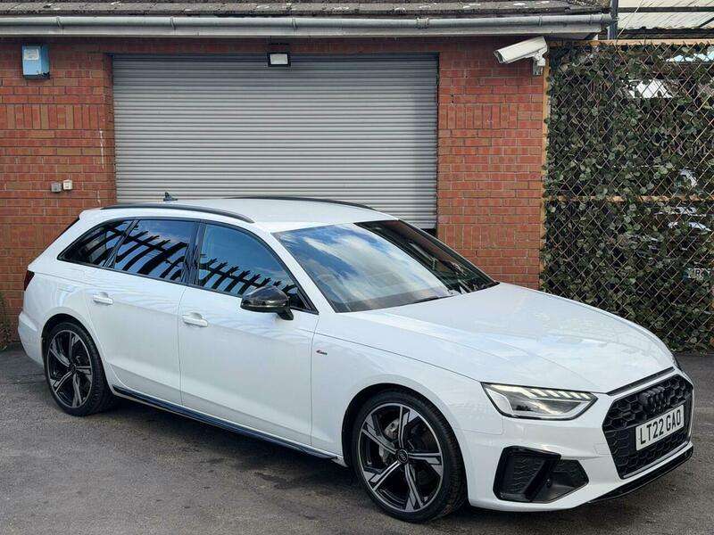 A 2022 AUDI A4 AVANT 2.0 TDI 40 Black Edition S Tronic quattro Euro 6 (s/s) 5dr A 2022 AUDI A4 AVANT 2.0 TDI 40 Black Edition S Tronic quattro Euro 6 (s/s) 5dr