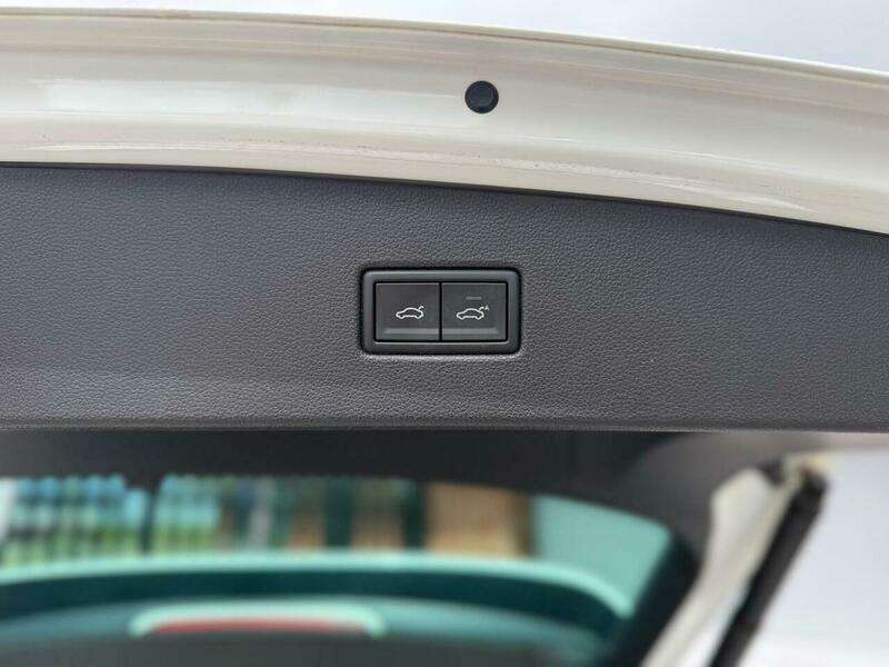 2018 VOLKSWAGEN TIGUAN 2018 VOLKSWAGEN TIGUAN