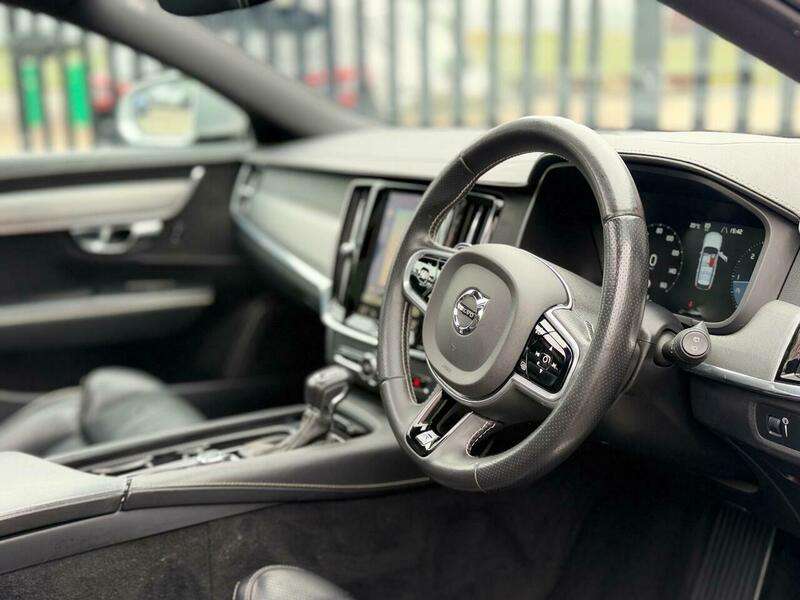 2018 VOLVO V90 2018 VOLVO V90