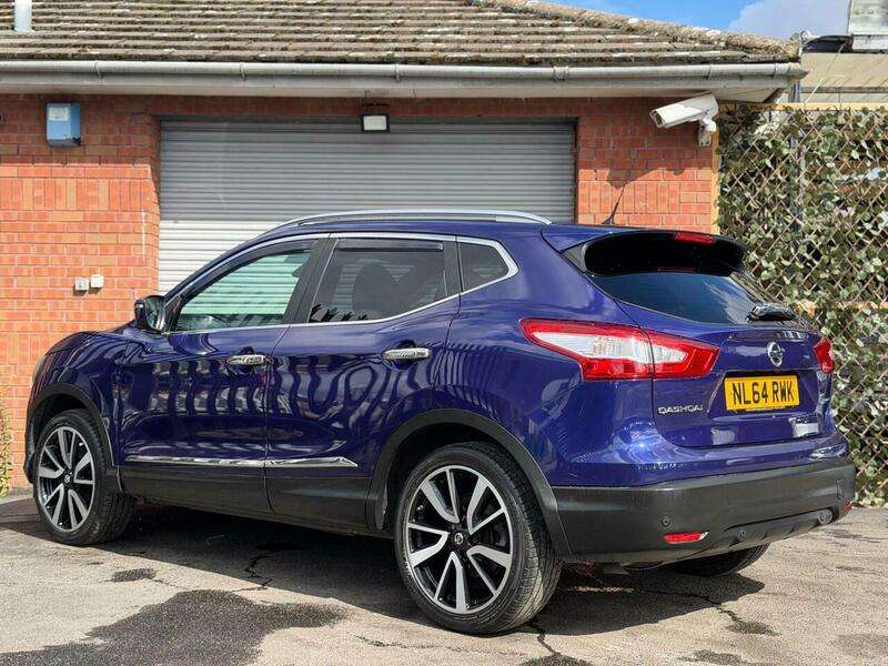 A 2014 NISSAN QASHQAI 1.5 dCi Tekna 2WD Euro 5 (s/s) 5dr A 2014 NISSAN QASHQAI 1.5 dCi Tekna 2WD Euro 5 (s/s) 5dr