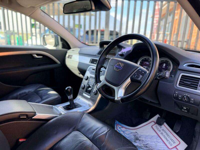 2011 VOLVO XC70 2011 VOLVO XC70