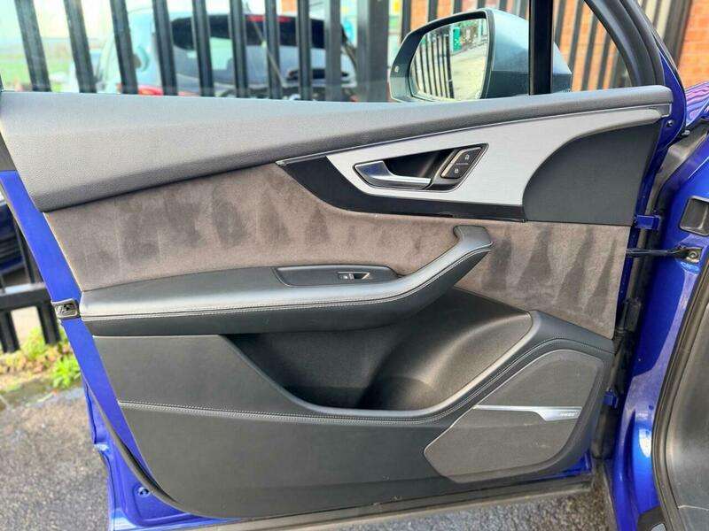 2017 AUDI Q7 2017 AUDI Q7