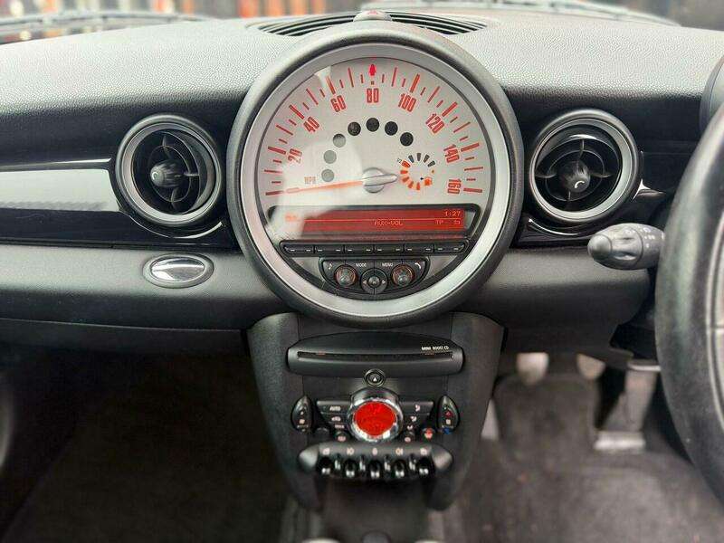 2011 MINI HATCH 2011 MINI HATCH