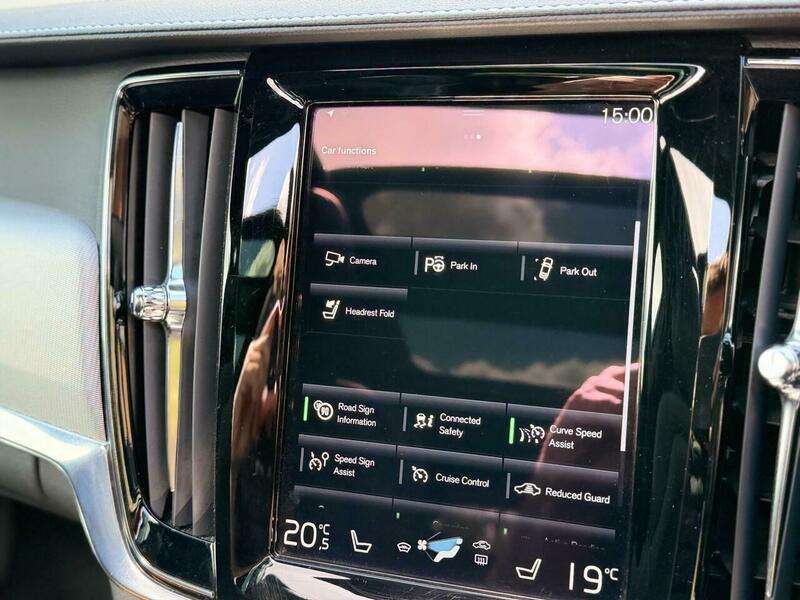 2020 VOLVO V90 2020 VOLVO V90