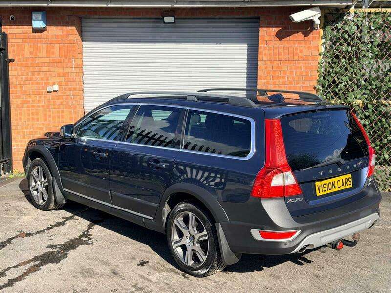 2011 VOLVO XC70 2011 VOLVO XC70