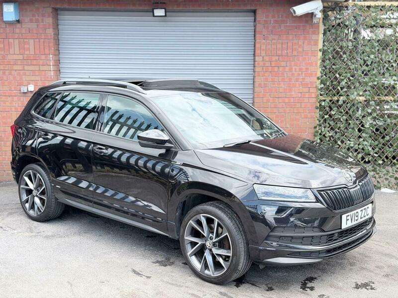 A 2019 SKODA KAROQ 2.0 TSI SportLine DSG 4WD Euro 6 (s/s) 5dr A 2019 SKODA KAROQ 2.0 TSI SportLine DSG 4WD Euro 6 (s/s) 5dr