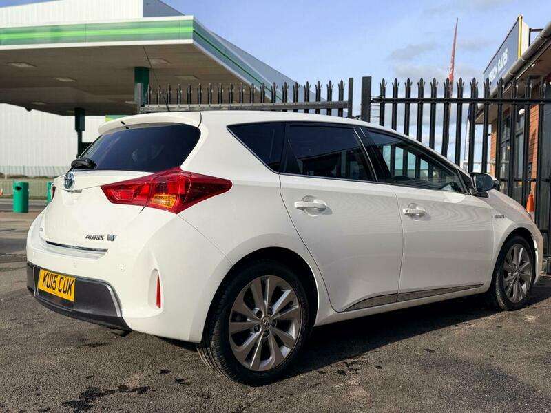 2015 TOYOTA AURIS 2015 TOYOTA AURIS