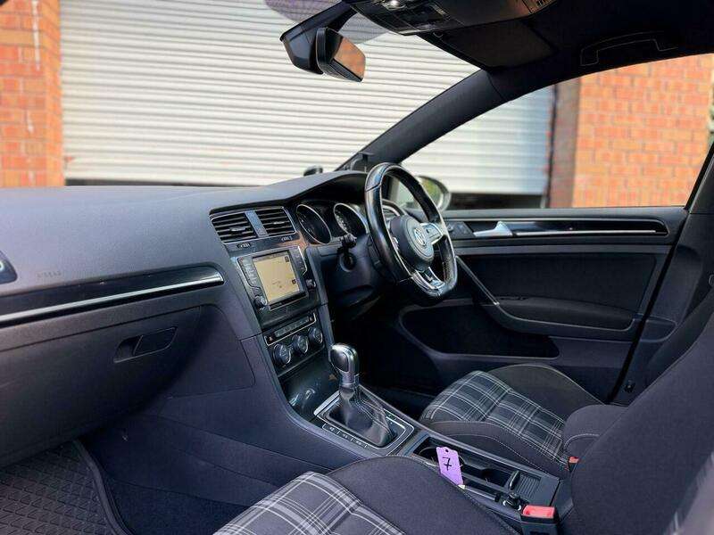 2016 VOLKSWAGEN GOLF 2016 VOLKSWAGEN GOLF