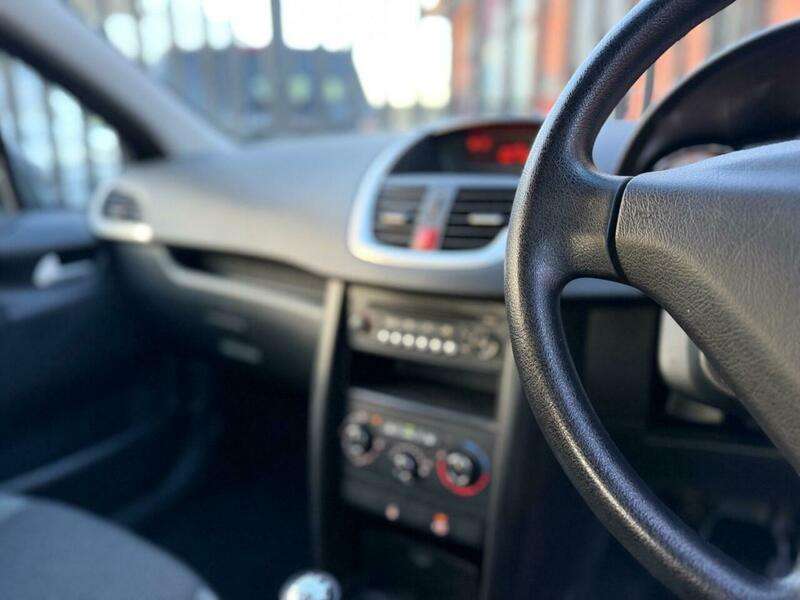 2010 PEUGEOT 207 2010 PEUGEOT 207