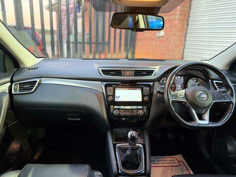 null NISSAN QASHQAI null NISSAN QASHQAI