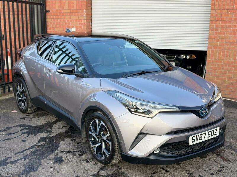 A 2017 TOYOTA C-HR 1.8 VVT-h Dynamic SUV 5dr Petrol Hybrid CVT Euro 6 (s/s) (122 ps) A 2017 TOYOTA C-HR 1.8 VVT-h Dynamic SUV 5dr Petrol Hybrid CVT Euro 6 (s/s) (122 ps)