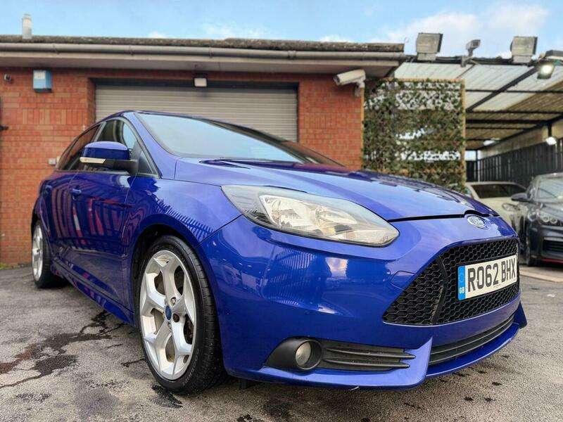 A 2012 FORD FOCUS 2.0T EcoBoost ST-2 Euro 5 (s/s) 5dr A 2012 FORD FOCUS 2.0T EcoBoost ST-2 Euro 5 (s/s) 5dr