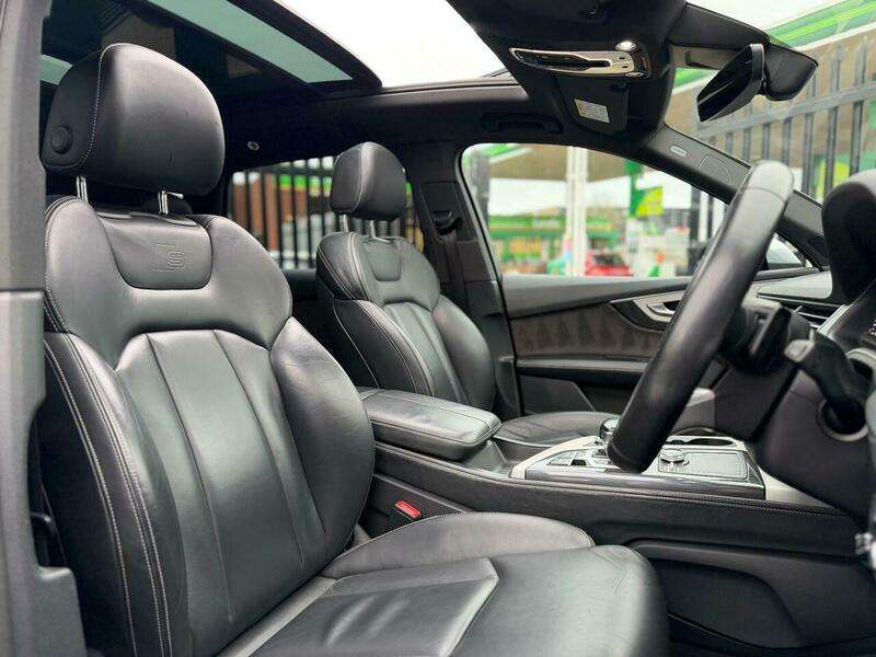 2017 AUDI SQ7 2017 AUDI SQ7