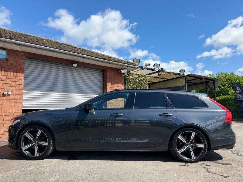 2020 VOLVO V90 2020 VOLVO V90