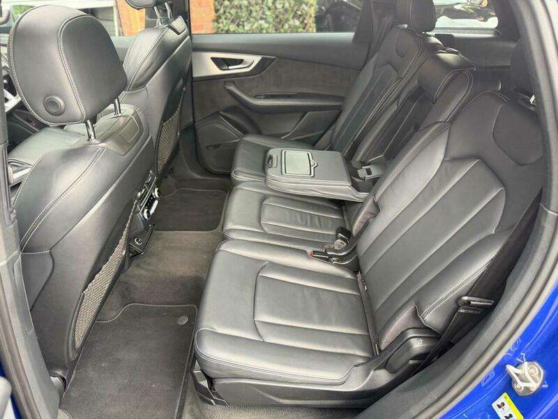 2017 AUDI SQ7 2017 AUDI SQ7