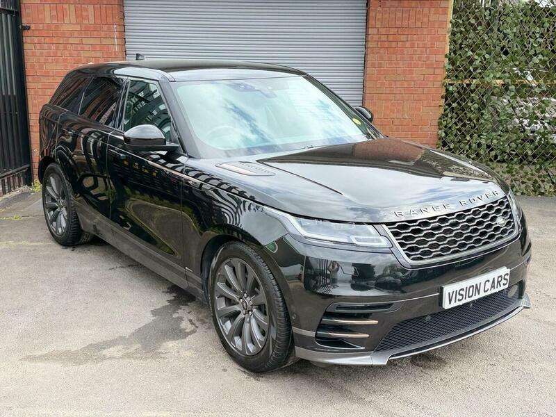 A 2018 LAND ROVER RANGE ROVER VELAR 3.0 D300 R-Dynamic SE SUV 5dr Diesel Auto 4WD Euro 6 (s/s) (300 ps) A 2018 LAND ROVER RANGE ROVER VELAR 3.0 D300 R-Dynamic SE SUV 5dr Diesel Auto 4WD Euro 6 (s/s) (300 ps)