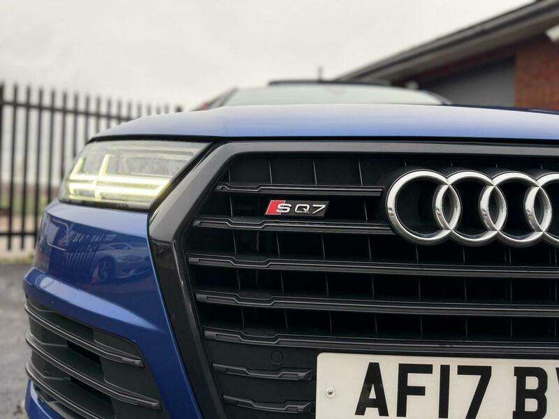 2017 AUDI SQ7 2017 AUDI SQ7