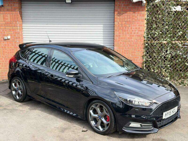 A 2015 FORD FOCUS 2.0T EcoBoost ST-3 Euro 6 (s/s) 5dr A 2015 FORD FOCUS 2.0T EcoBoost ST-3 Euro 6 (s/s) 5dr