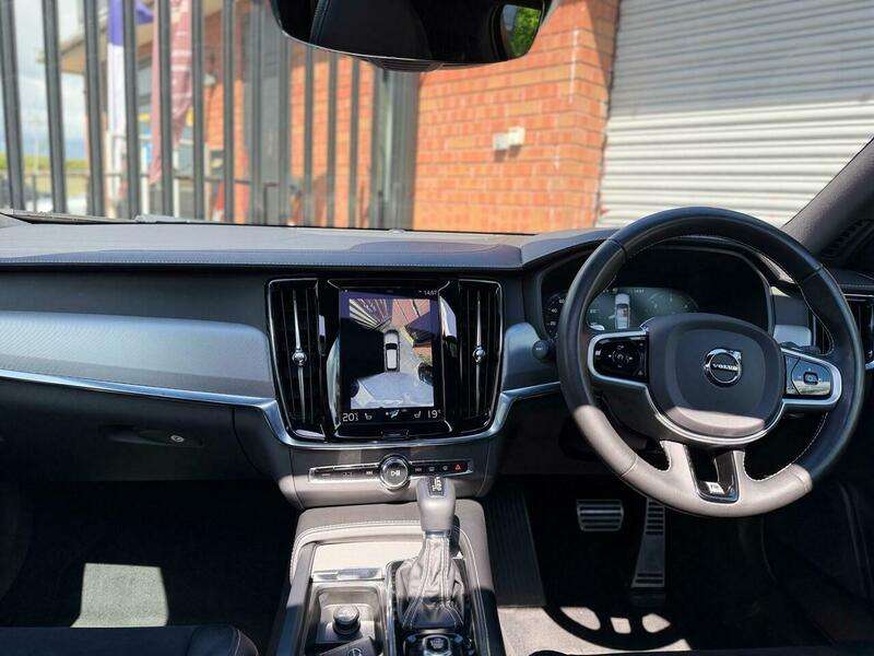 2020 VOLVO V90 2020 VOLVO V90