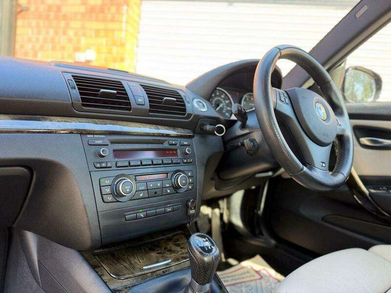 2011 BMW 1 SERIES 2011 BMW 1 SERIES